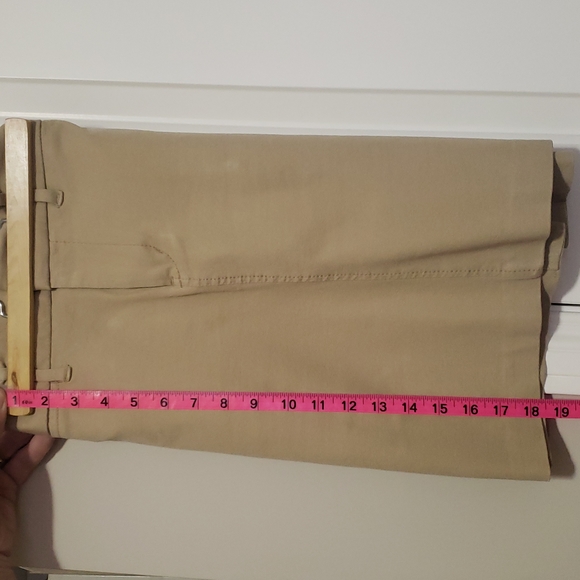 Old Navy Khaki Skirt - Picture 4 of 5